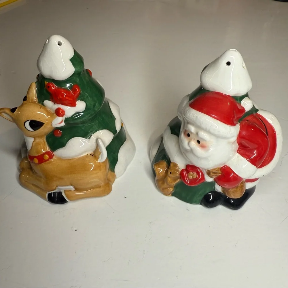 LENOX Rudolph The Red Nosed Nose Reindeer/Santa Claus Salt & Pepper Shakers 2002 - Picture 3 of 8